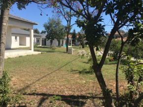 Отель Villa E Lecce  Санта-Лучия-Ди-Мориани
